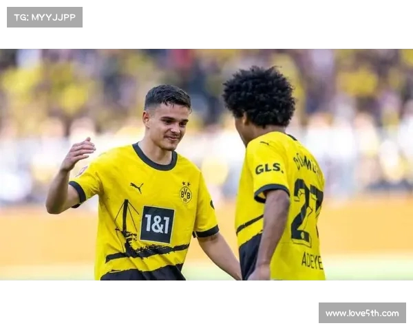 多特蒙德寻求稳健控球型6号位 詹姆斯未来可能转型为中卫