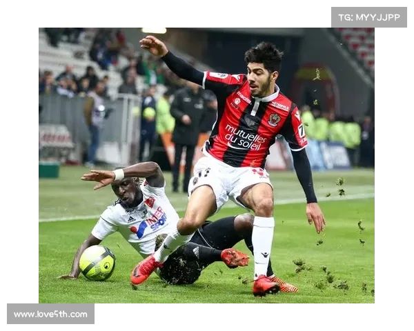 法甲精彩集锦：顶级球队争锋，绝妙进球与激烈对决回顾